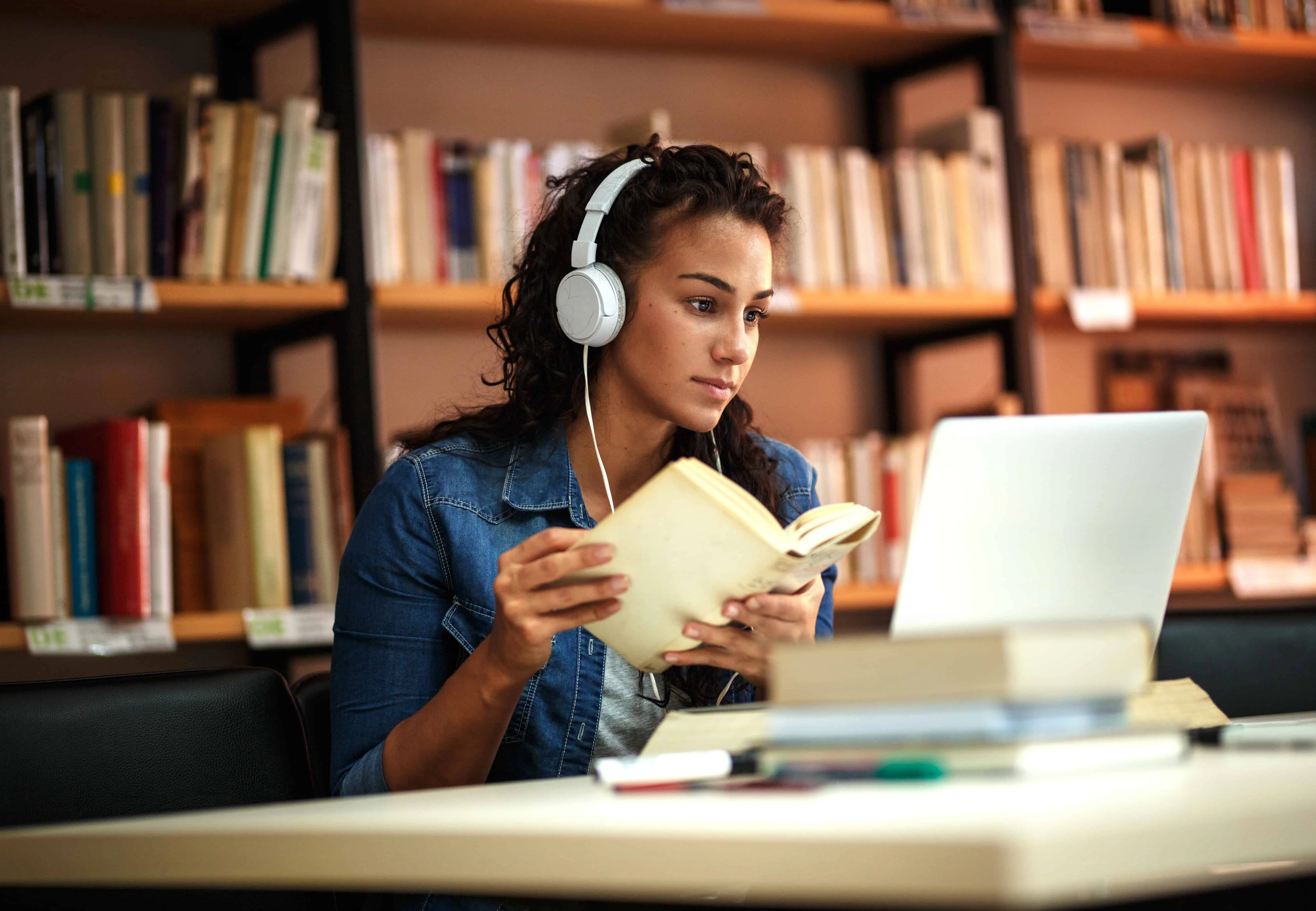 Audiobook production – The Century Publishers